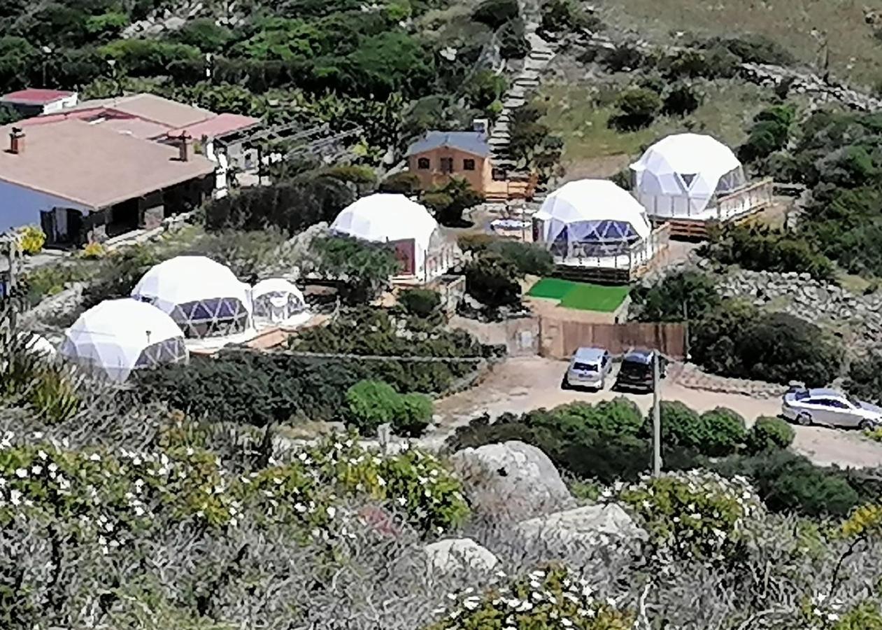 B&B Glamping Semaforo Capo Sperone SantʼAntìoco Buitenkant foto